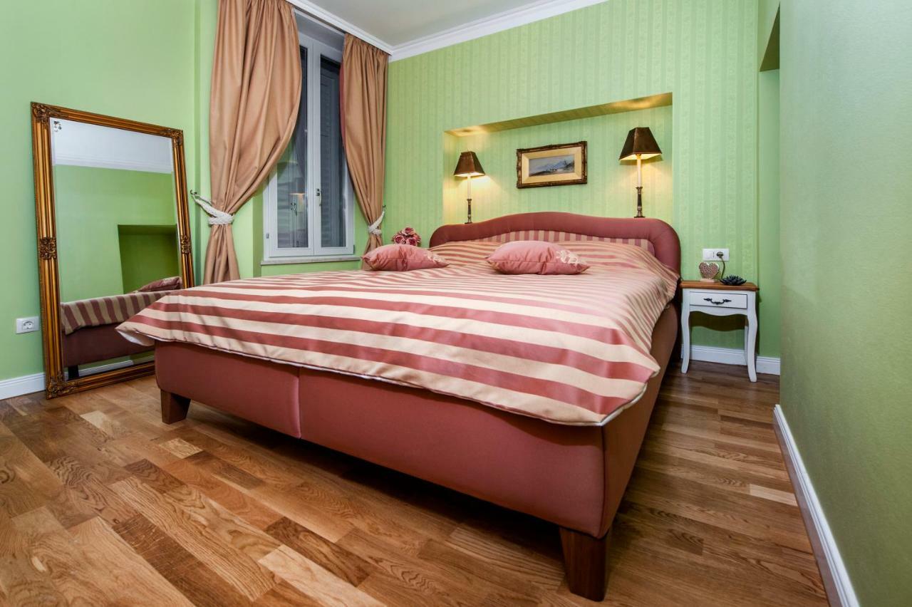 Adriatic Royal Sea View Apartment Rovinj Kültér fotó